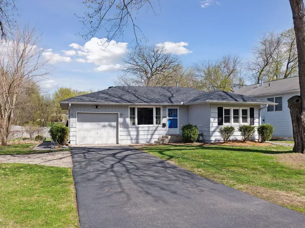 524 Ardmore Dr, Golden Valley, MN 55422
