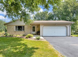 W224S4530 Guthrie Rd, Waukesha, WI 53189