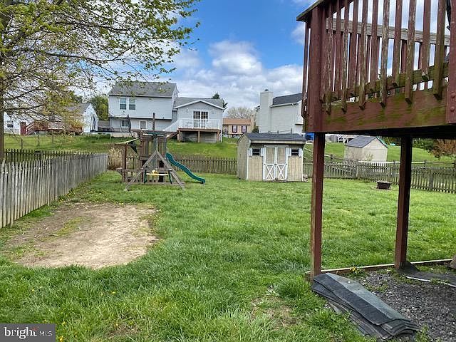 2nd image of 705 Woodbridge Center Way