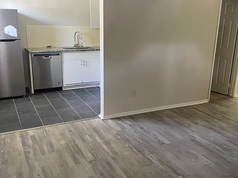 4520 NW Brencrest Dr #4 — Photo 6