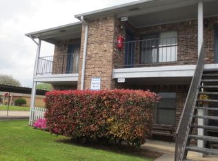 6853 Whitby Ln, Groves, TX 77619