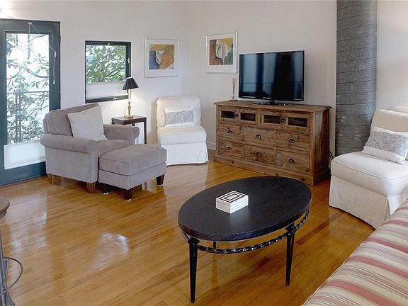5th image of 1201 Chartres St APT 15