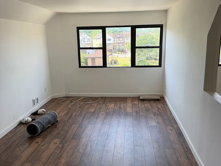 37 Richard Ln #3 — Photo 2