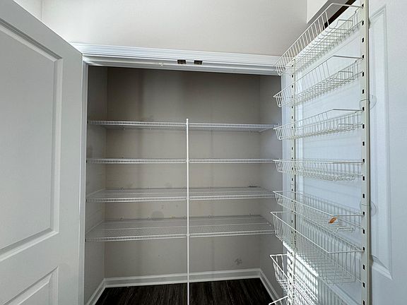 5th image of 1315 Channing Park Cir
