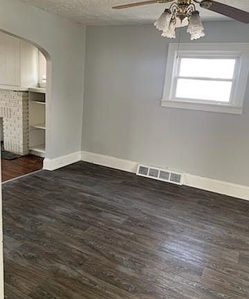 3rd image of 4021 E 144th St
