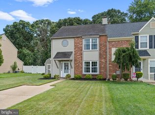 68 Meeting House Ln, Turnersville, NJ 08012