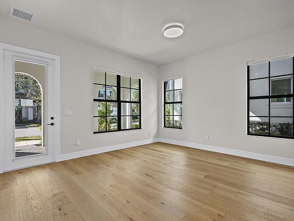 5th image of 1005 Faulkner Terrace