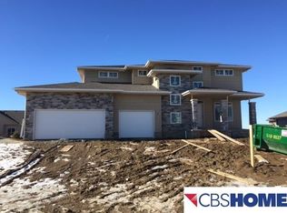 10354 S 124th St, Papillion, NE 68046