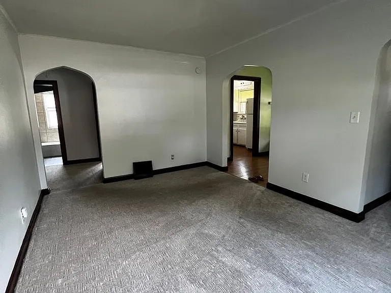 1455 W 12th St — Photo 1