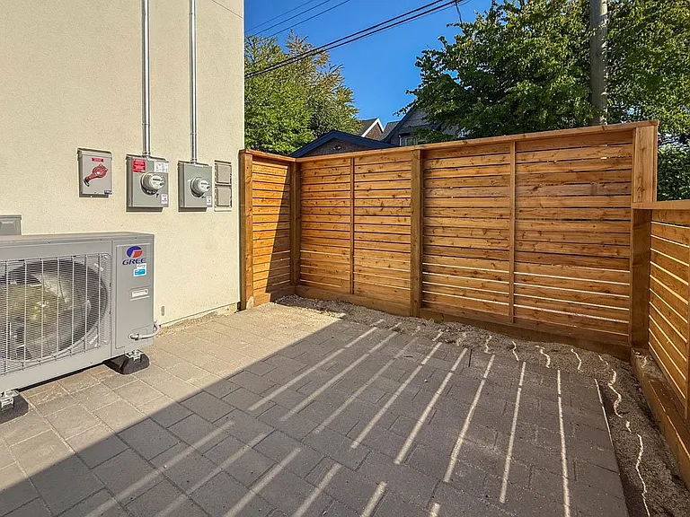 3038 Vine St — Photo 6