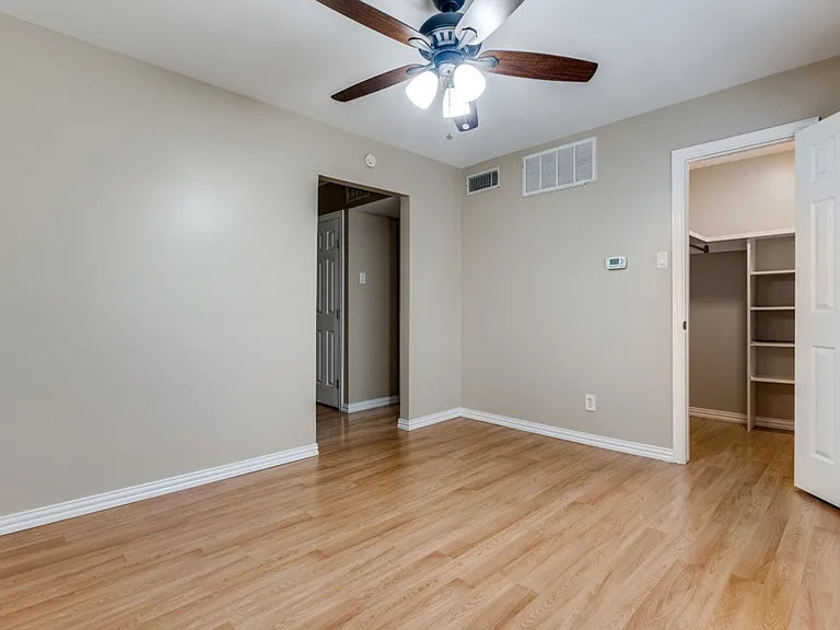 5508 Tremont St — Photo 3