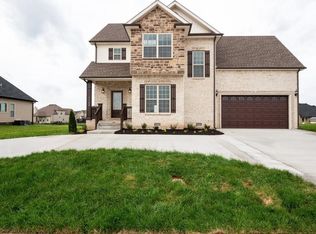 369 Rye Dr, Clarksville, TN 37043