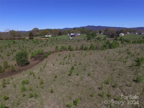 5610 Casar Rd, Casar, NC 28020