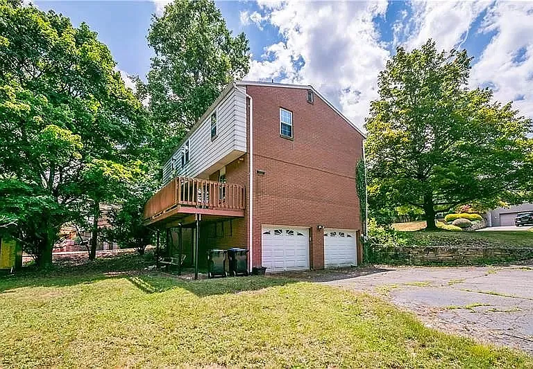 8811 Breezewood Dr — Photo 33