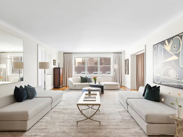 710 Park Avenue image 1 of 16