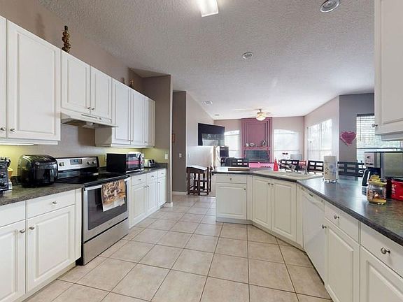 4th image of 86 Evans Dr