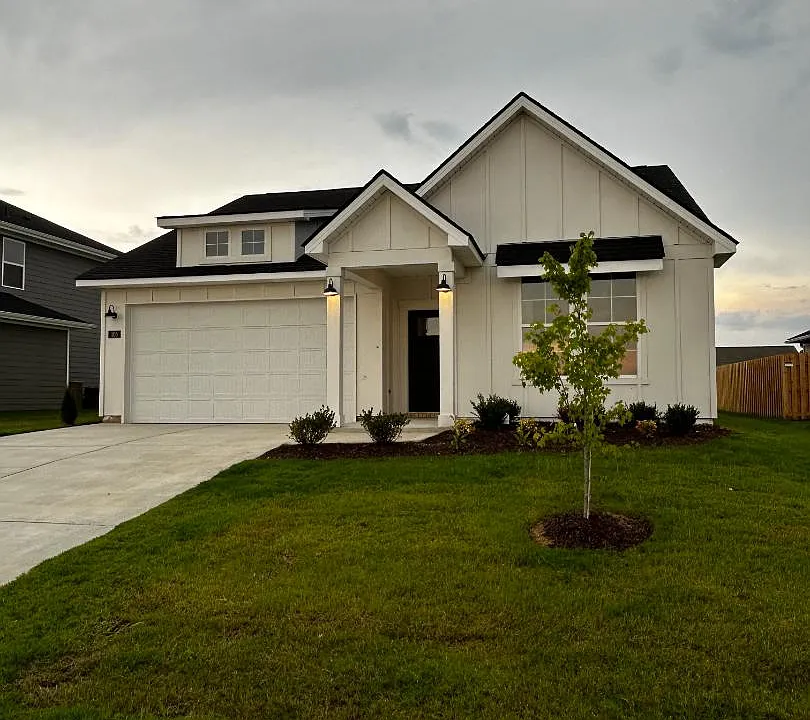 105 Alberta Harris Dr