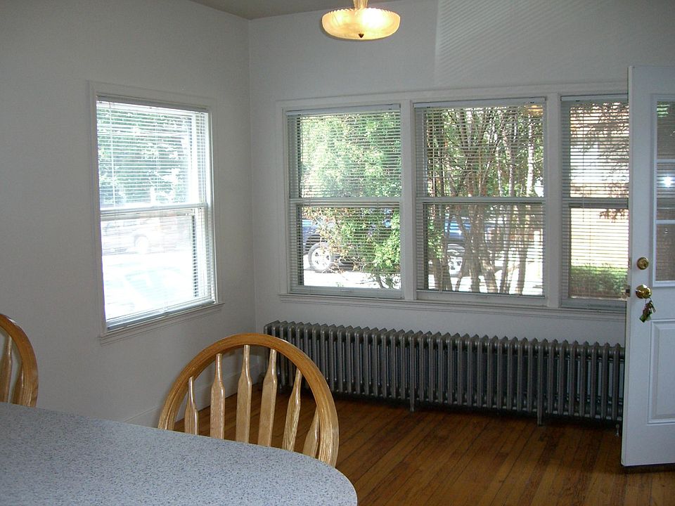 2nd image of 421 Abbot Rd APT 3