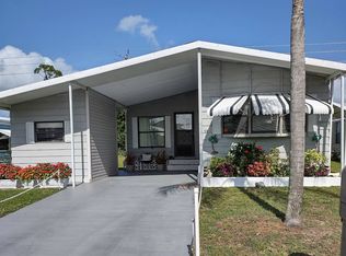 59 Flores Del Norte, Fort Pierce, FL 34951