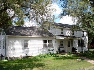 100 W Washington St, Henderson, IL 61439