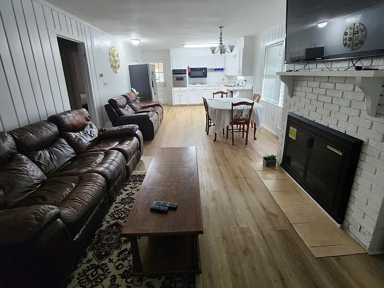 33 Edith Ave — Photo 17