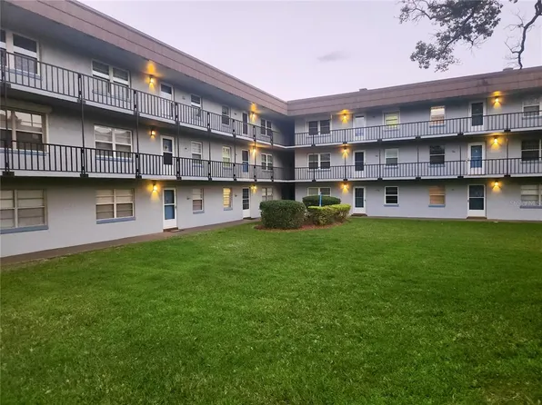 333 Lake Howard Dr NW APT 201C, Winter Haven, FL 33880