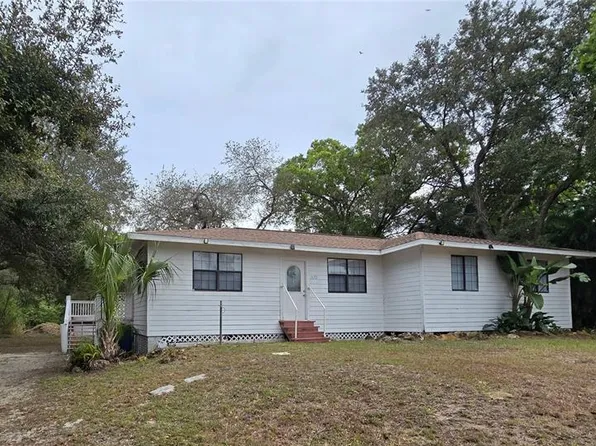 1652 Lake Ave, Lehigh Acres, FL 33972