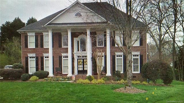 1st image of 8623 Edgewood Grove Trl