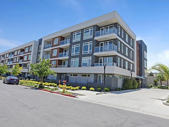 2nd image of 5951 Sunstone Dr Unit 313
