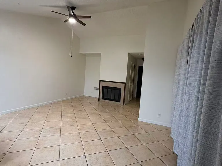 7236 Winterwillow Ct — Photo 16