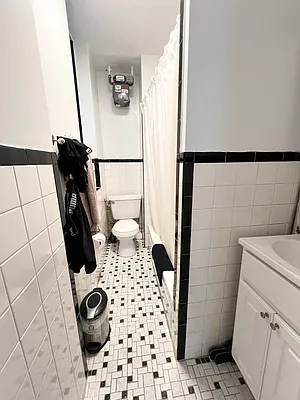 Rented by Bond New York | media 19