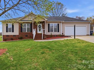 119 Henry Putnam Dr, Cherryville, NC 28021