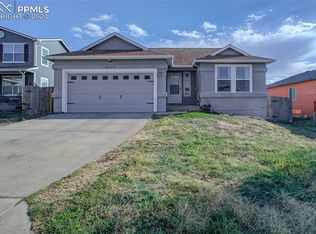 6624 Fountain Ridge Cir, Fountain, CO 80817