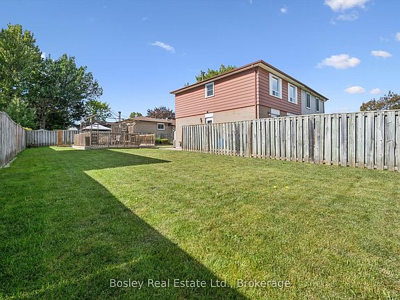2nd image of 103 Folkstone Cres