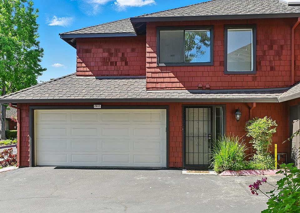 1st image of 2612 Village Ct