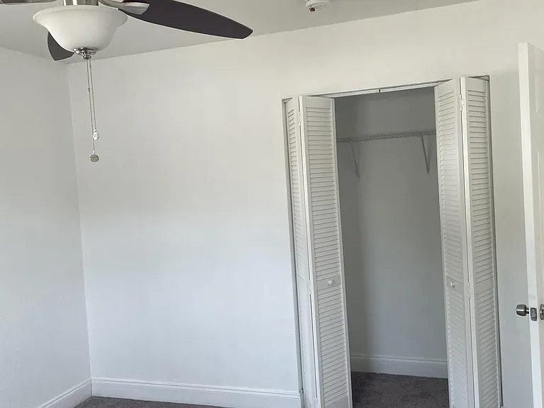 4723 W Fairview Hts — Photo 23