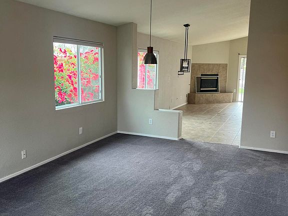 4th image of 2083 W Double Eagle Dr