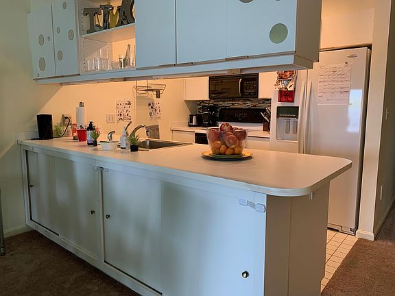 Main level Kitchen