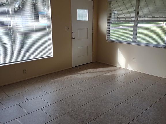 2nd image of 631 73rd Ave N