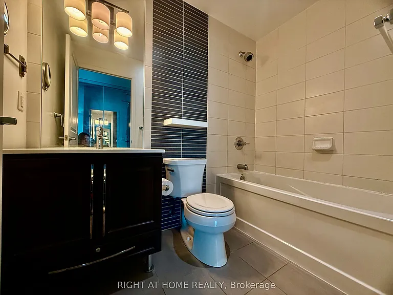 215 Sherway Gardens Rd #Penthouse 101 — Photo 12