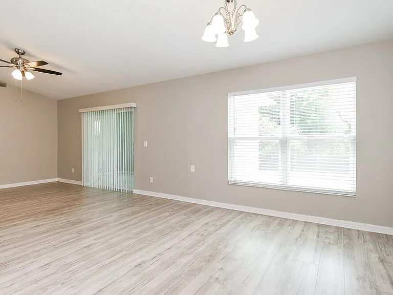 5140 Heatherstone Ct — Photo 6