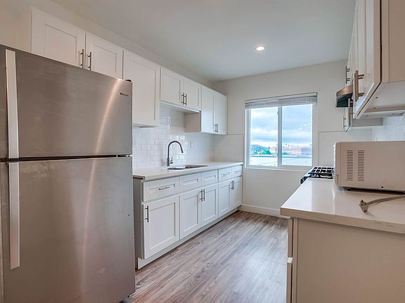 3rd image of 4037 W 28th St APT 12