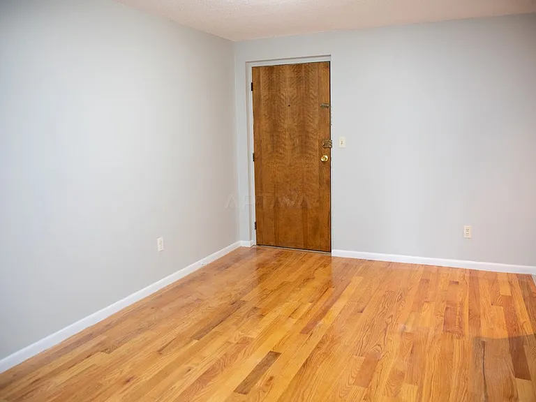 14 Murdock St #17 — Photo 8