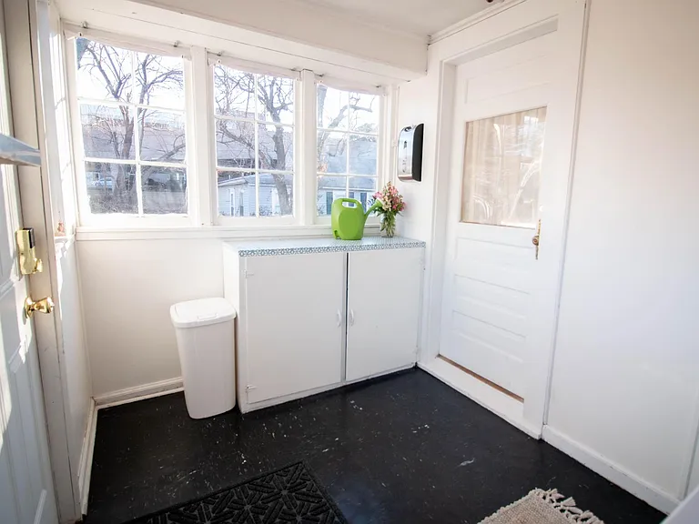 4607 Cambridge St — Photo 11