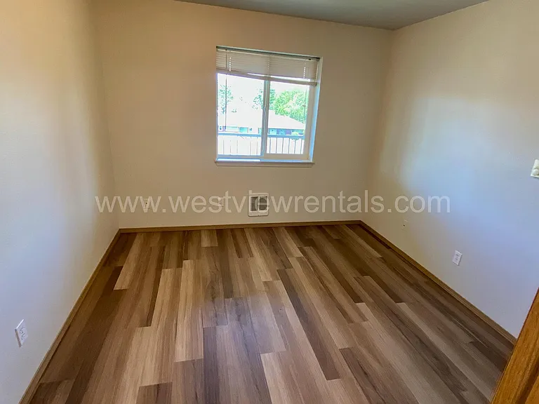 139 Prince Ave #304 — Photo 21