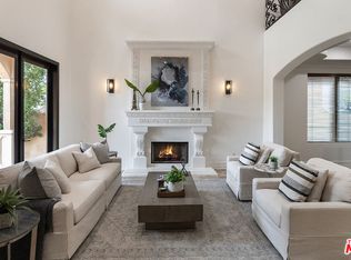 14553 Addison St, Sherman Oaks, CA 91403