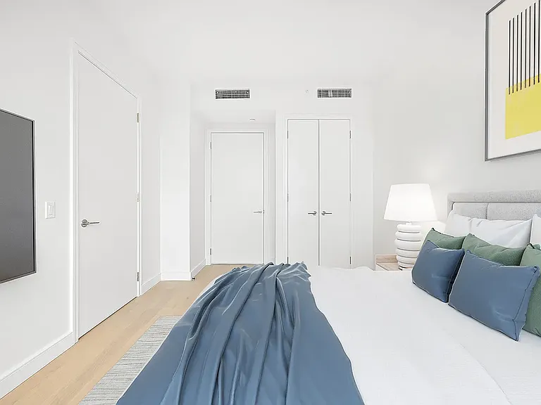 622 11th Ave #708 — Photo 4