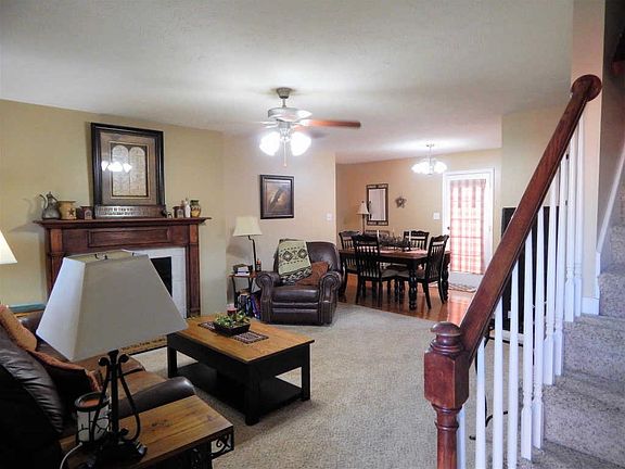5th image of 1560 Cedar Springs Cir