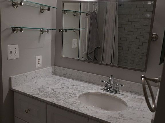 4th image of 701 Pennsylvania Ave APT 1227