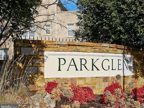 2nd image of 814 S Arlington Mill Dr #6103
